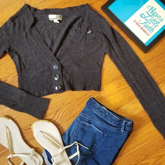 Hollister Sweaters - Hollister Crop Cardigan - Size Medium